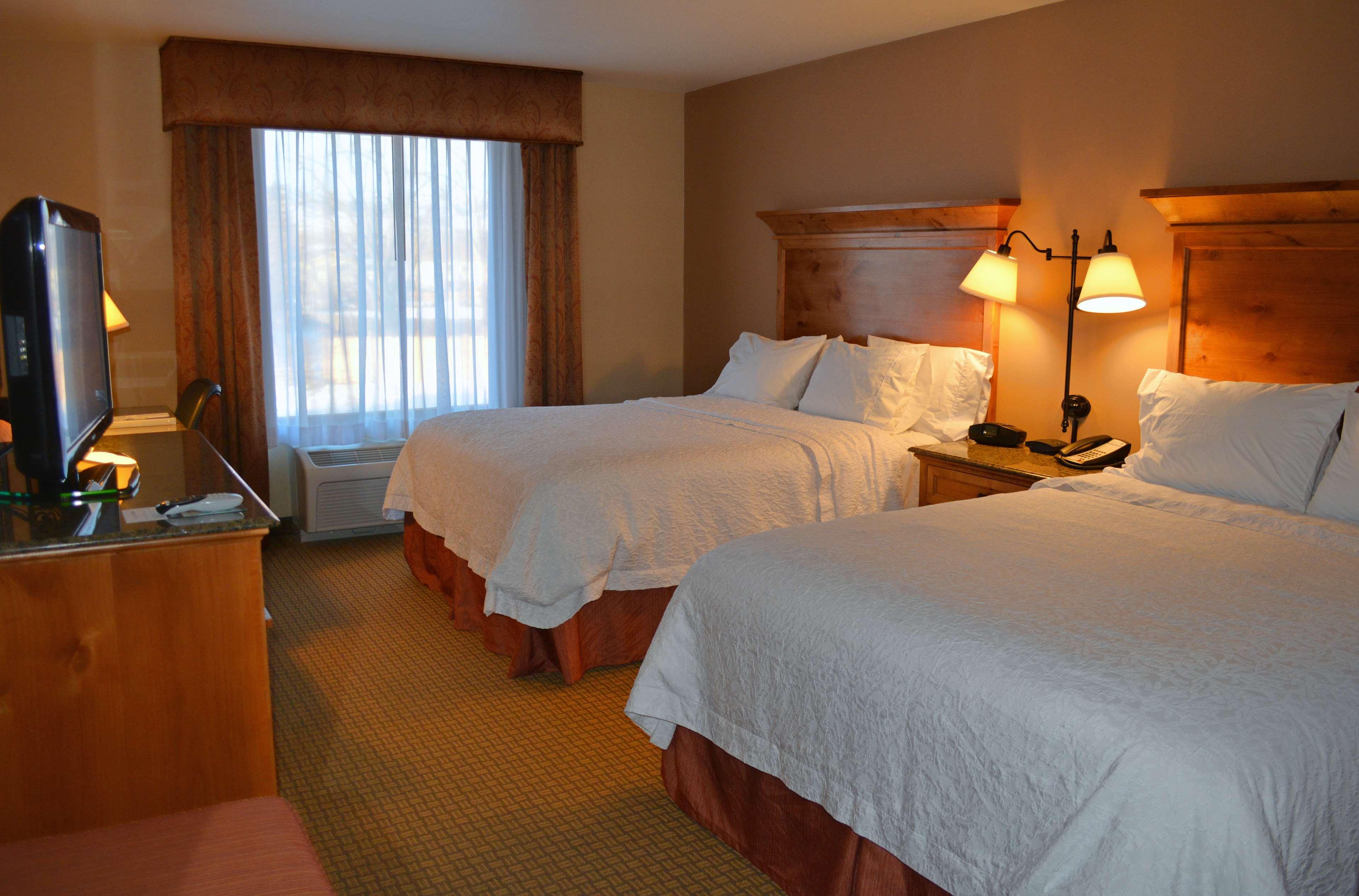 Hampton Inn & Suites Buffalo Exterior photo