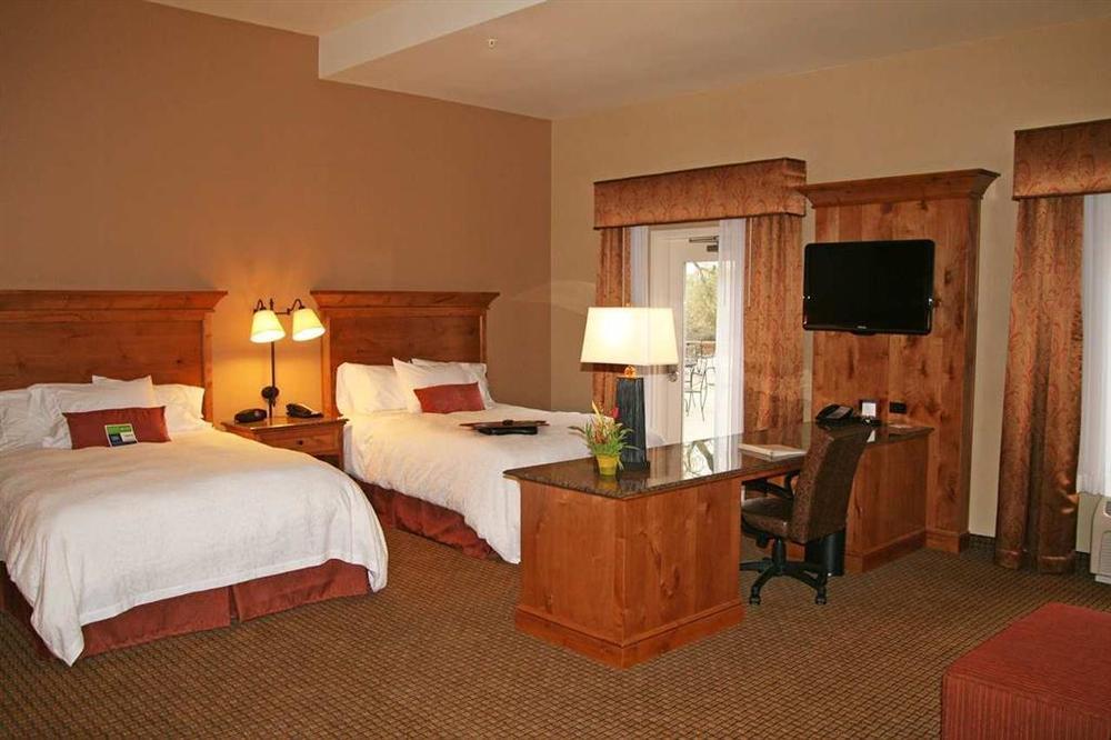 Hampton Inn & Suites Buffalo Room photo